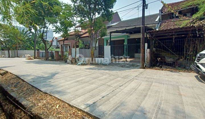 Rumah Disewakan Sangat Strategis 2