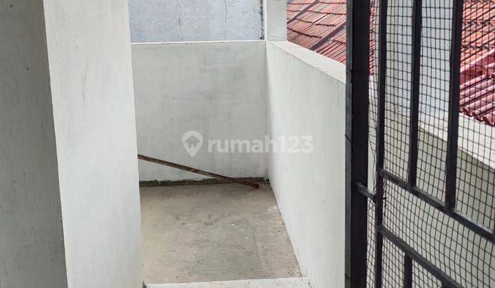 Rumah 1.5 Lantai Siap Huni di Kemang Bekasi 2