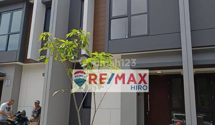 Disewakan Rumah Di Cluster Summarecon Crown Gading 1