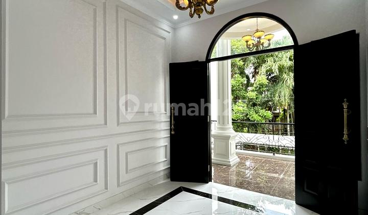 Europe Classic Design Strategic Location One Car Access Road 2