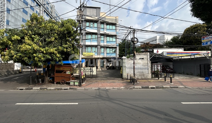 Commercial Building for Sale, Ready to Occupied, Price Below NJOP