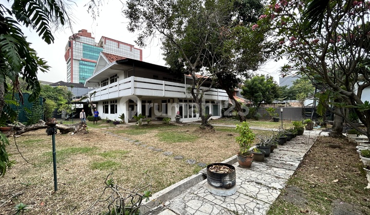 Rumah Lama Di Dalam Kompleks Cocok Untuk Usaha Kost-an Rumah Lama Di Dalam Kompleks Cocok Untuk Usaha Kost-an