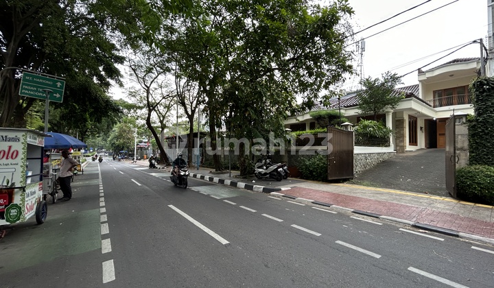 Rumah Mewah Siap Huni Akses Jalan Utama Depan Taman EcoPark 2