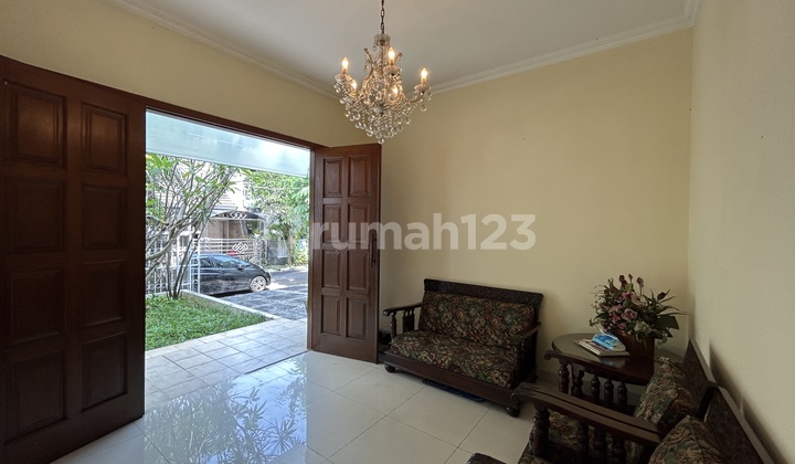 Rumah Mewah Siap Huni Dalam Komplek Elite Siap  2