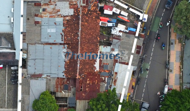 Rumah Hitung Tanah di Tebet Raya Area Komersial Cocok untuk Bisnis 3