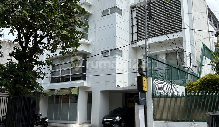 Mini Building Ready to Use 3 Floors in Menteng | Near CBD Kuningan Thamrin Sudirman Mini Building Ready to Use 3 Floors in Menteng | Near CBD Kuningan Thamrin Sudirman