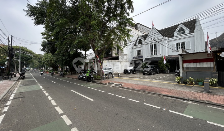 Rumah Hitung Tanah di Tebet Raya Area Komersial Cocok untuk Bisnis 8