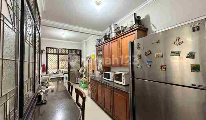 Rumah Siap Huni Dekat Tebet Eco Park Akses Jalan Lebar 3 Mobil 8