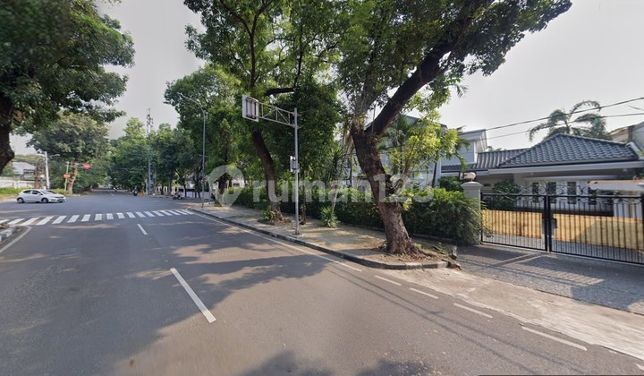 Rumah Mewah di Area Premium Kebayoran Dekat Scbd Sudirman