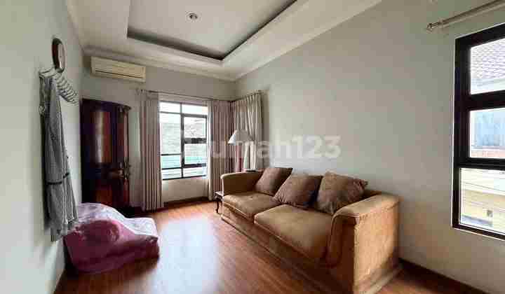 Rumah Siap Huni Dekat Tebet Eco Park Akses Jalan Lebar 3 Mobil 2