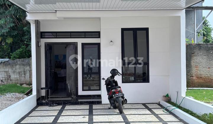 New Townhouse by the Road Get Year-End Promo