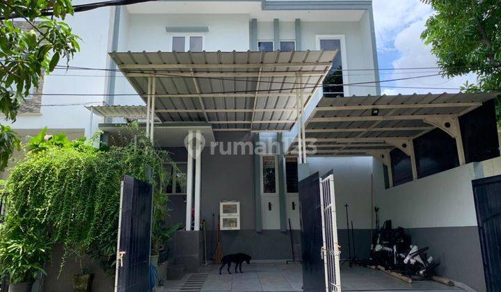 Rumah minimalis 2 lantai sebrang lapangan bulu tangkis di Puspa gading 1