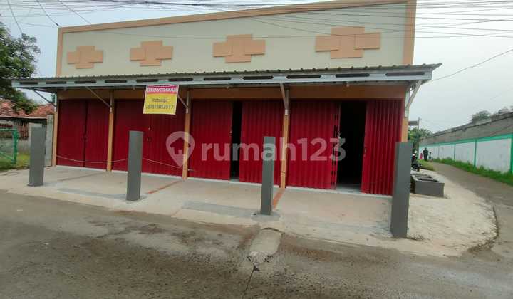 FOR RENT: COMMERCIAL BUILDING WITH RESIDENTIAL SPACE IN GUNUNG SINDUR, BOGOR 2