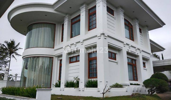 Rumah mewah di Bandung Utara 1