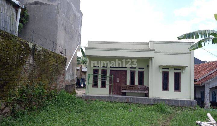 Rumah di Cihideung Jalan Sersan Bajuri Bandung Utara 1