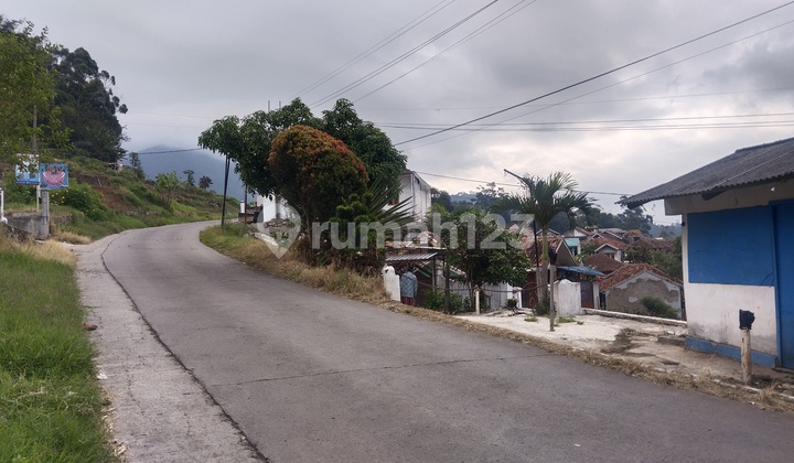 Rumah Di Ciwidey Pemandangan Kebun Dan Gunung 2