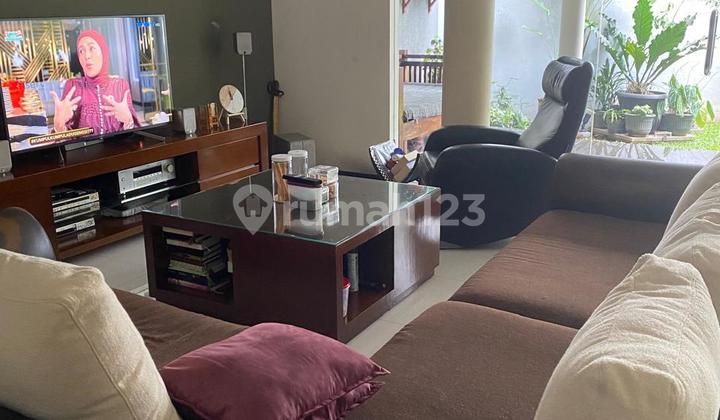 Rumah Di Tubagus Ismail Dago 2