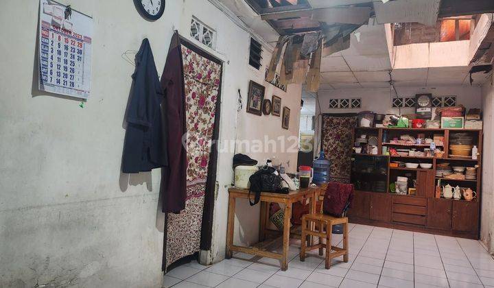 Rumah Jual Harga Tanah cocok untuk kos2an Di Pejompongan  lokasi strategis 2