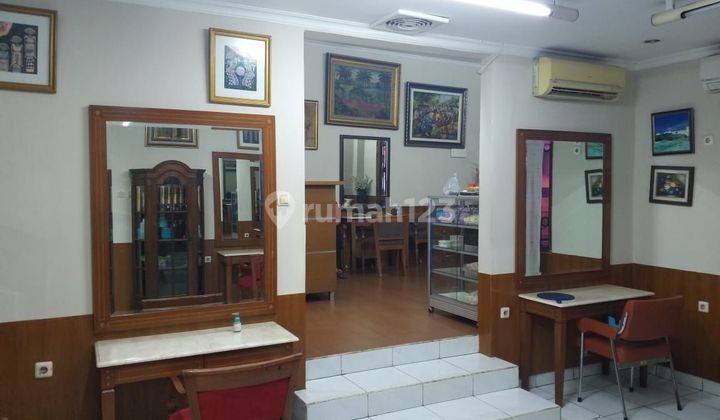 Rumah Pejompongan Lokasi Sangat Strategis  Pinggir Jalan Besar Jakpus 2