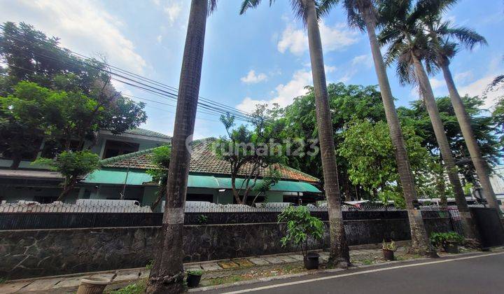 Rumah Hook  Lokasi Strategis Pusat Kota  Cocok Untuk Usaha  1