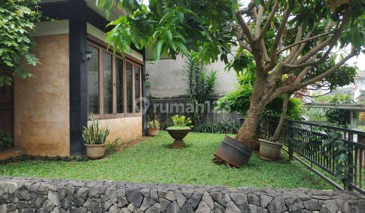 Rumah Bagus Halaman Luas Sektor 5  Bintaro 2