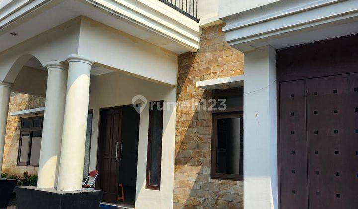 Rumah Hook Jual Cepat Lokasi Strategis di Cilandak  1