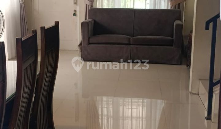 DIJUAL Rumah Bagus Siap Huni Dekat UPJ Bintaro DIJUAL Rumah Bagus Siap Huni Dekat UPJ Bintaro