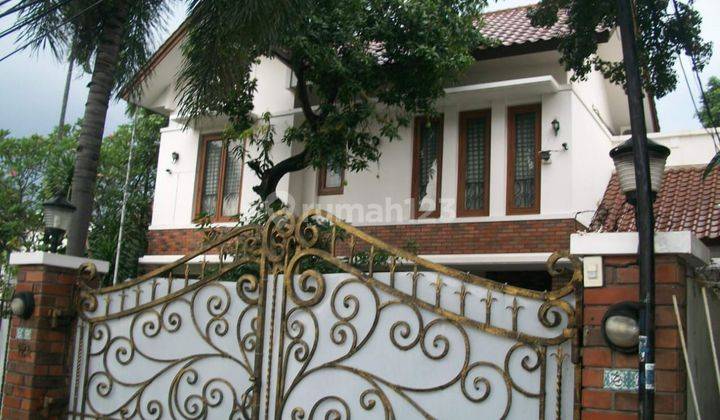 Rumah Bagus Siap Huni Kemang Jaksel 2