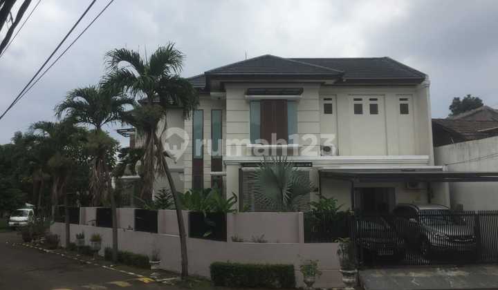 DIJUAL Rumah Semi Furnished Bagus Siap Huni Bintaro 2