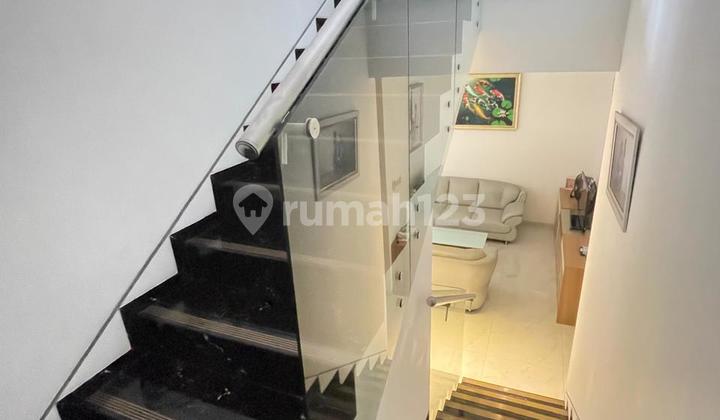 Rumah Siap Huni Hadap Selatan di Emerald Bintaro Rumah Siap Huni Hadap Selatan di Emerald Bintaro