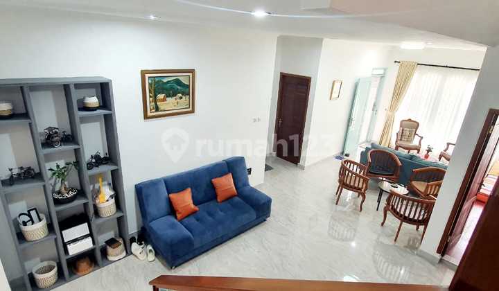 Rumah siap huni 2 lantai di Cinere Depok 