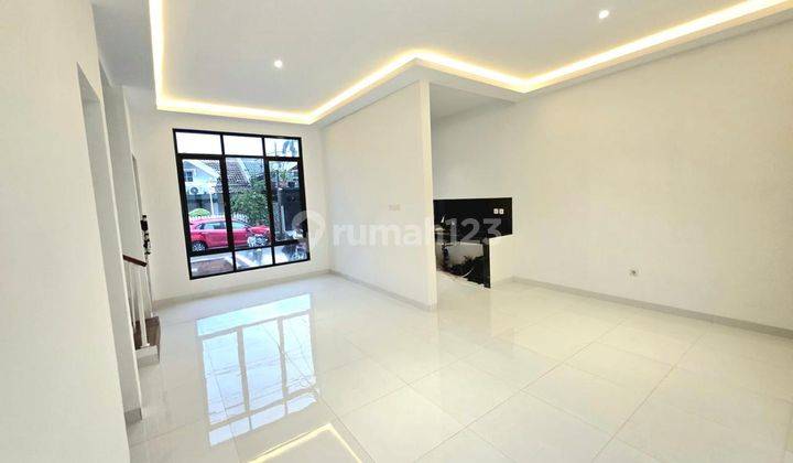 Dijual RUMAH BARU Modern 3 Lantai di Graha Bintaro 2