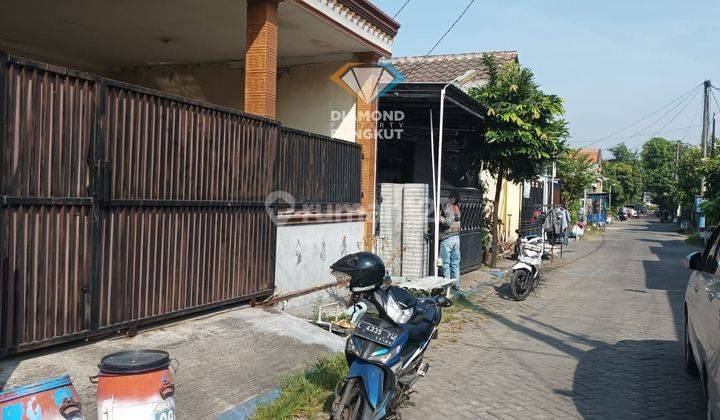 Rumah Bagus SHM di Sidoarjo, Sidoarjo Lantai 1 2