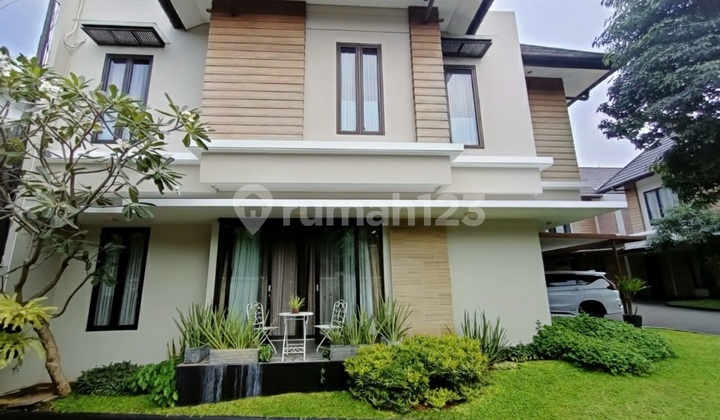 Rumah Cantik Rapi Siap Huni Posisi Hoek Dalam Cluster Dekat Sektor 9