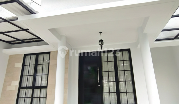Rumah Cantik Ada Halaman Belakang Dalam Cluster di Discovery Bintaro Sektor 9 Rumah Cantik Ada Halaman Belakang Dalam Cluster di Discovery Bintaro Sektor 9