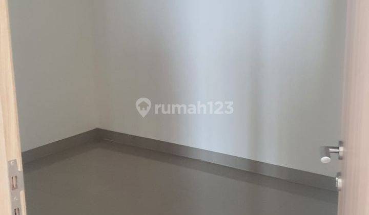 Apartment Embarcadero  2 BR Siap Huni Iw13553 2