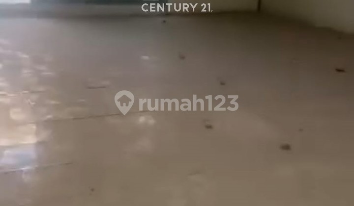 Rumah dengan Posisi Strategis Harga di Bawah NJOP Ut 18343 Rumah dengan Posisi Strategis Harga di Bawah NJOP Ut 18343