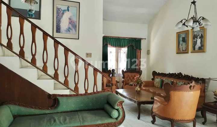 Rumah Rapi 2 Lantai Siap Huni Ealam Komplek di Bintaro Sektor 3A 2