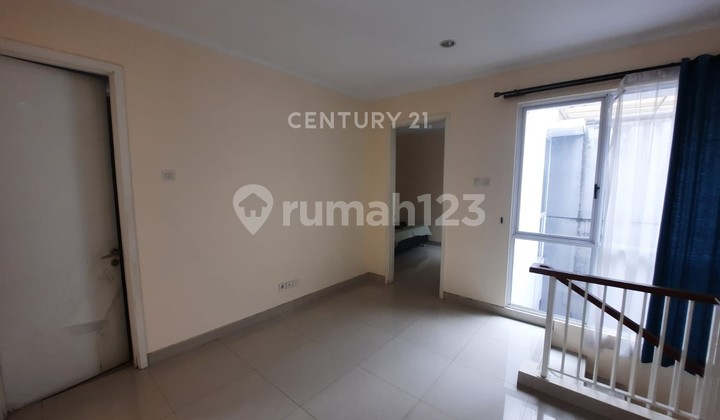 Rumah Cantik Terawat Dalam Cluster Di Sektor 9 Js17319  2