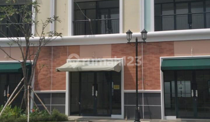 3-Storey Shophouse Ready to Move In Near Bintaro Af 18163 3-Storey Shophouse Ready to Move In Near Bintaro Af 18163