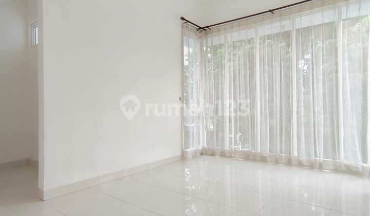 Rumah Cantik Ada Halaman Belakang Dalam Cluster di Discovery Bintaro Sektor 9 2