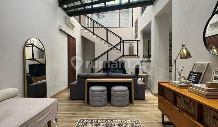 Rumah Cantik Estetik Konsep Industrial Dalam Cluster One Gate System di Bintaro Sektor 9
