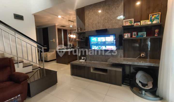 Dijual Town House 2 Lantai di Cosmo Park - Thamrin City