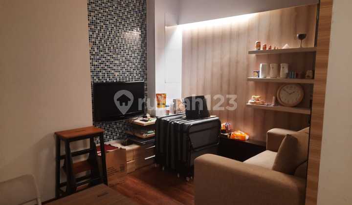 Jual 1 Bedroom Apartemen Thamrin Residences - View Pool 975 Juta Only
