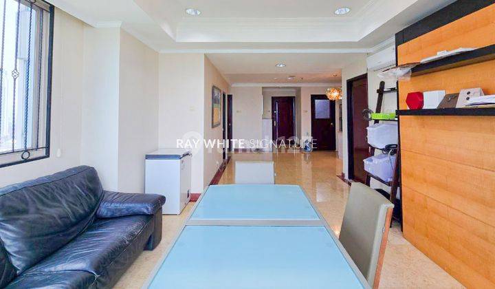 Dijual Apartemen Puri Imperium 3BR Kondisi Bagus Semi Furnished  2