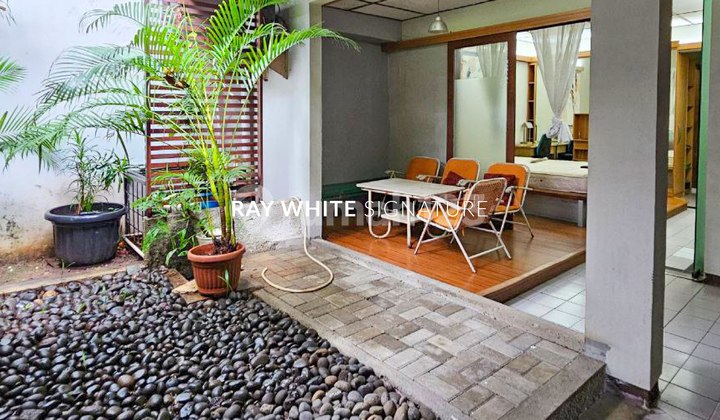 Dijual Rumah Cocok untuk Kostan Lokasi Bagus Dekat Mega Kuningan