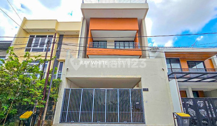 Dijual Rumah Bagus 4 Lantai Lokasi Strategis Pulomas Dijual Rumah Bagus 4 Lantai Lokasi Strategis Pulomas