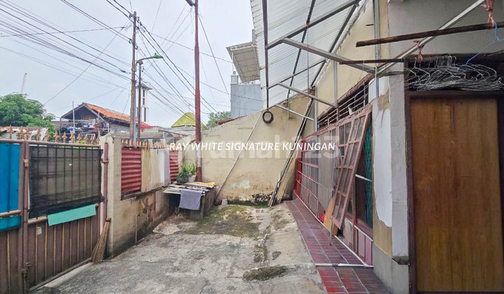 For Sale: Boarding House in Petojo Selatan, Strategic Location, Gambir 2