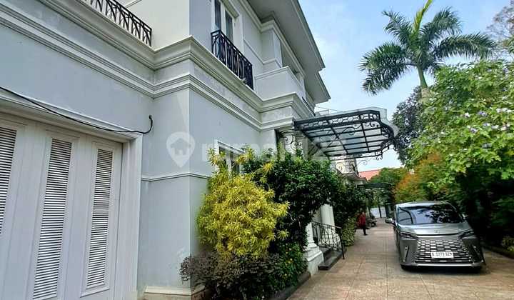 Rumah Mewah 2 Lantai di Kebayoran Baru Lokasi Prime 1