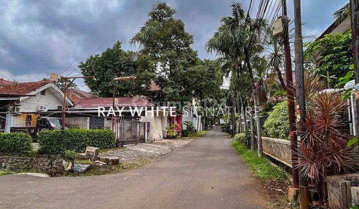  Rumah Lama 2 Lantai Dekat Jalan Raya Jatipadang Pasar Minggu 1